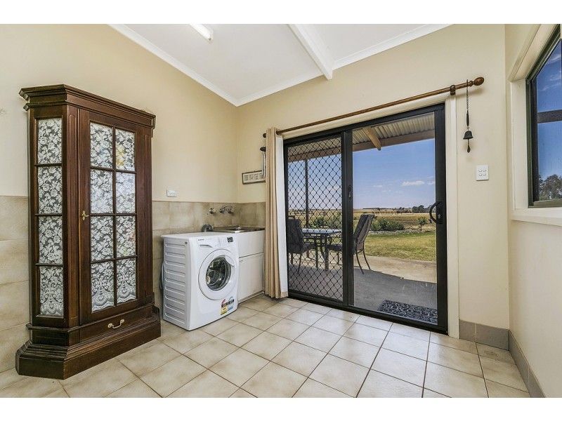 17 Pinkerton Road, Hamley Bridge SA 5401