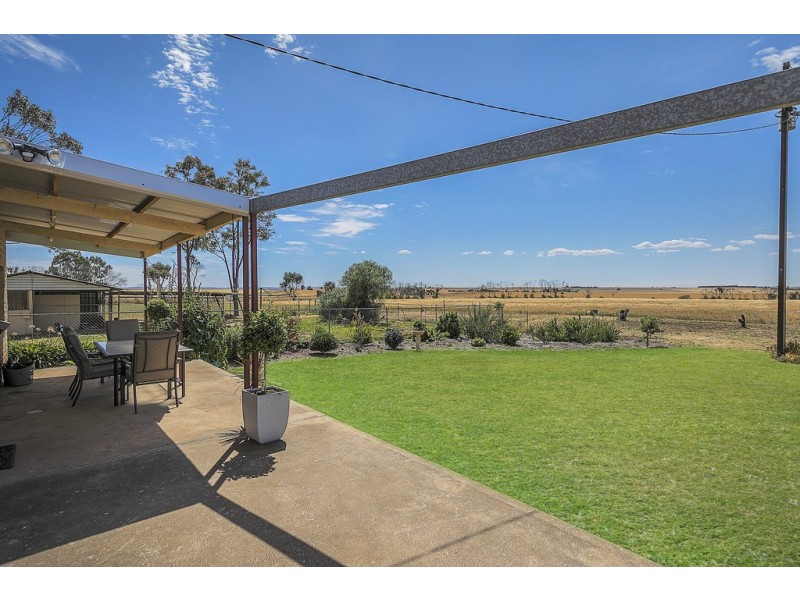 17 Pinkerton Road, Hamley Bridge SA 5401