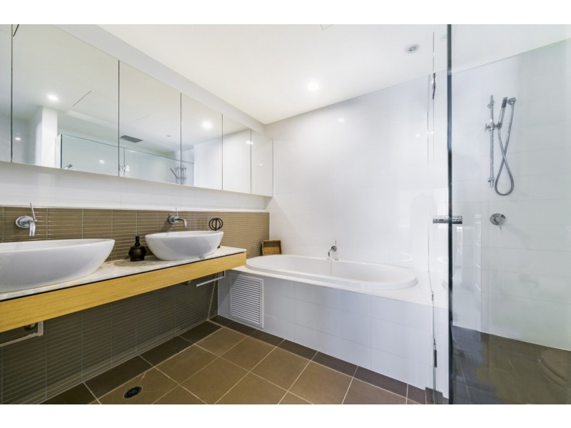 612/1-2 Tarni Court, New Port SA 5015