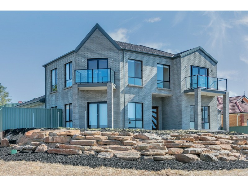 11 Falcon Drive, Hewett SA 5118