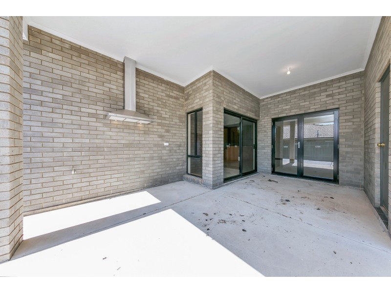 11 Falcon Drive, Hewett SA 5118