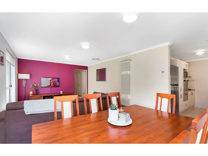 27 McGonigal Drive, Willaston SA 5118