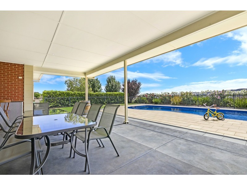 43 William Gilbert Avenue, Williamstown SA 5351