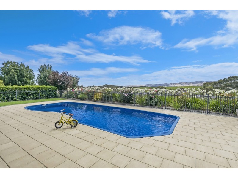 43 William Gilbert Avenue, Williamstown SA 5351