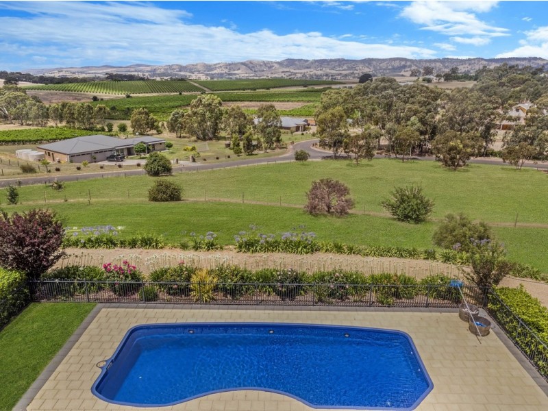 43 William Gilbert Avenue, Williamstown SA 5351