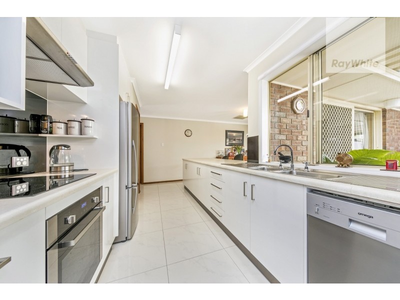 18 Purcell Grove, Evanston Park SA 5116