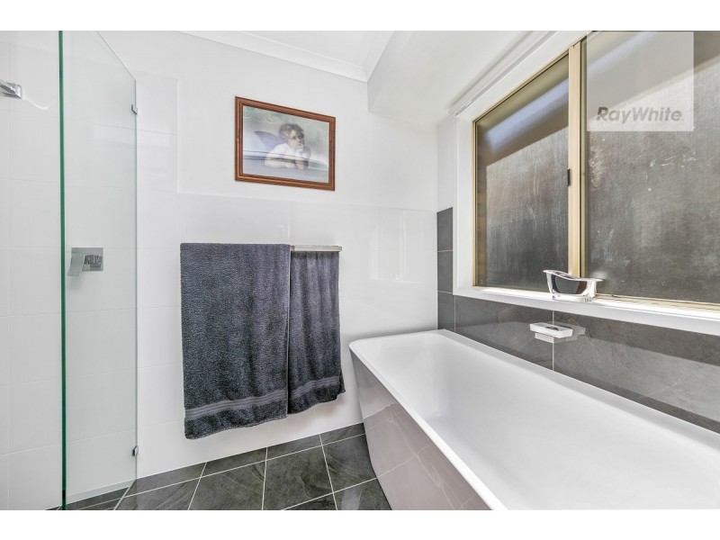 18 Purcell Grove, Evanston Park SA 5116