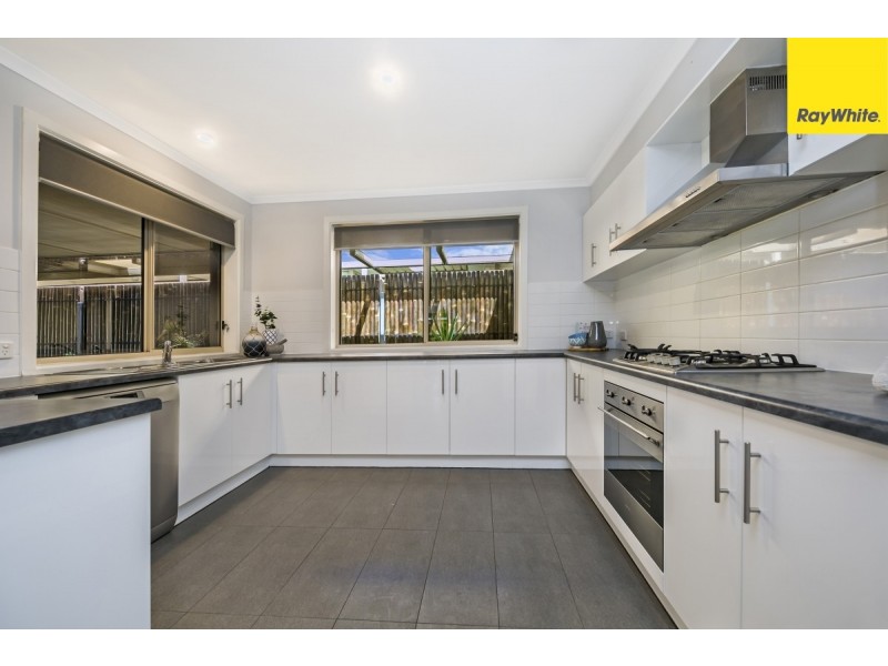 13 Mitchell Drive, Evanston Park SA 5116