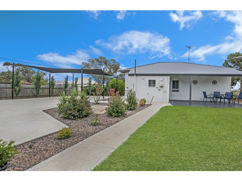 20 Whitwarta Road, Balaklava SA 5461