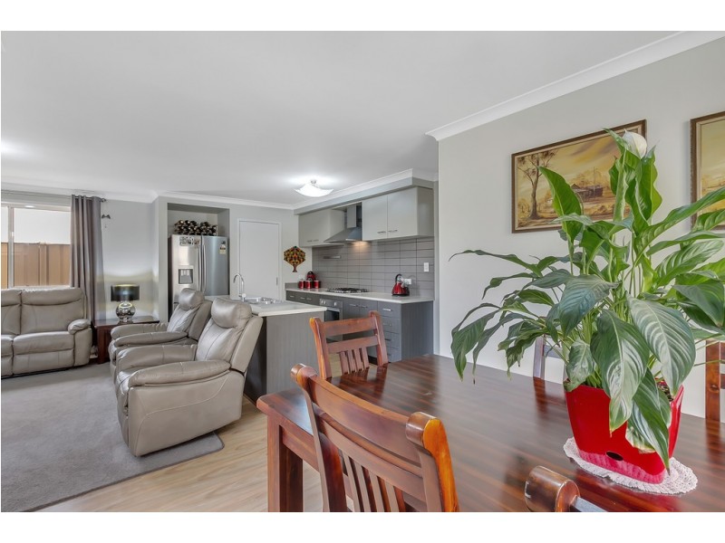 152 Newton Boulevard, Munno Para SA 5115