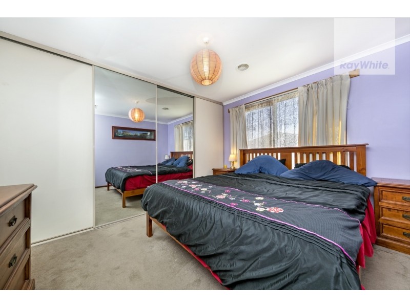 39 St Albans Road, Evanston Park SA 5116