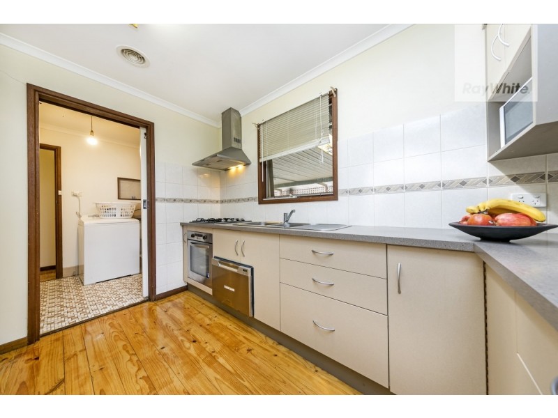 39 St Albans Road, Evanston Park SA 5116