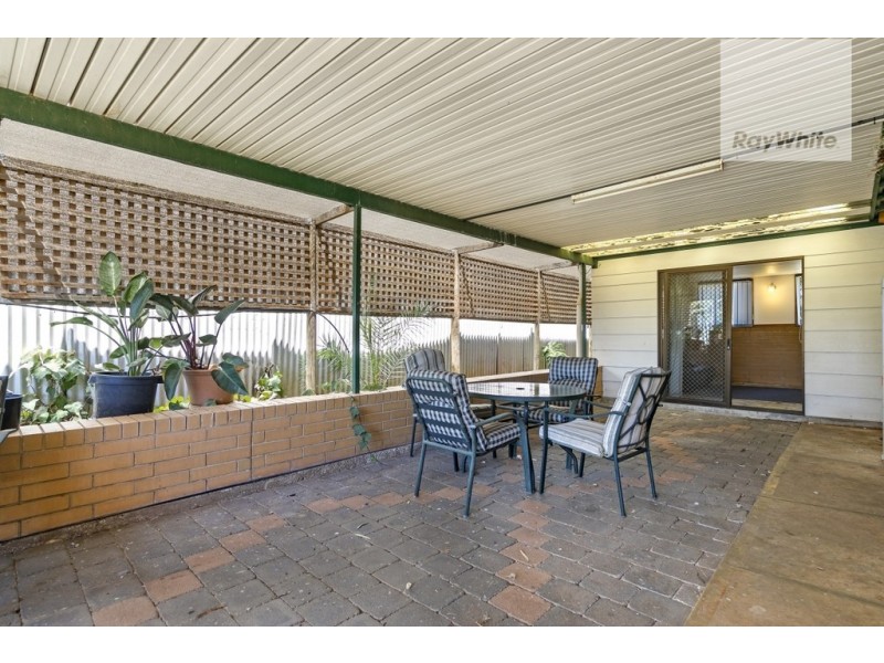39 St Albans Road, Evanston Park SA 5116
