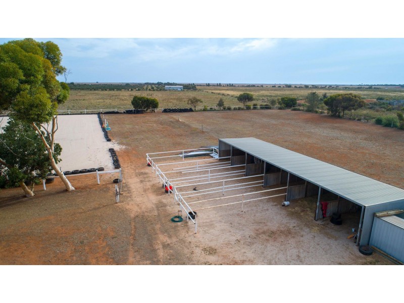 116 Hunters Road, Lower Light SA 5501