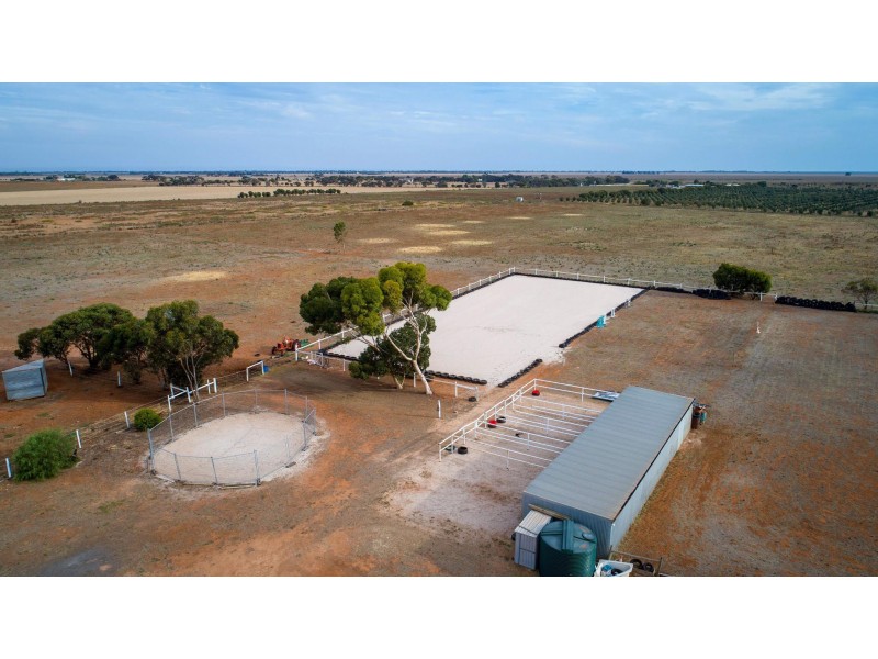 116 Hunters Road, Lower Light SA 5501