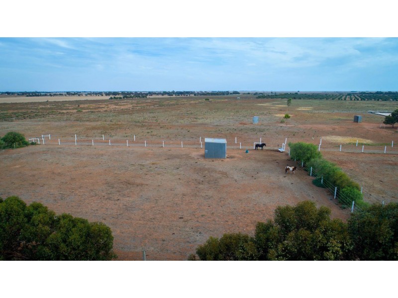 116 Hunters Road, Lower Light SA 5501