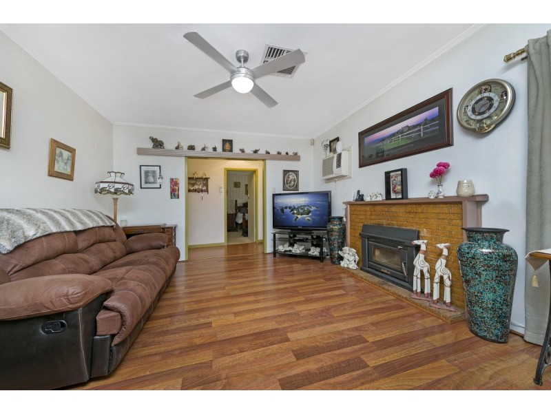 24 Universal Road, Salisbury Downs SA 5108