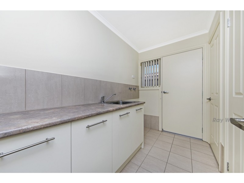 12 View Crescent, Evanston Park SA 5116
