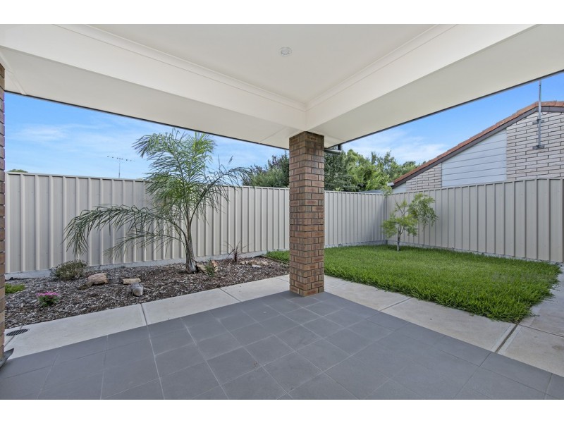 12 View Crescent, Evanston Park SA 5116