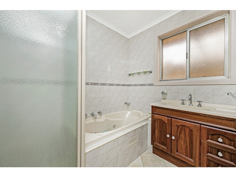 9 Almond Court, Salisbury SA 5108