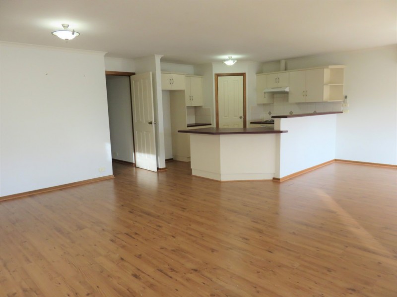 23 Thiele Cres, Evanston Park SA 5116