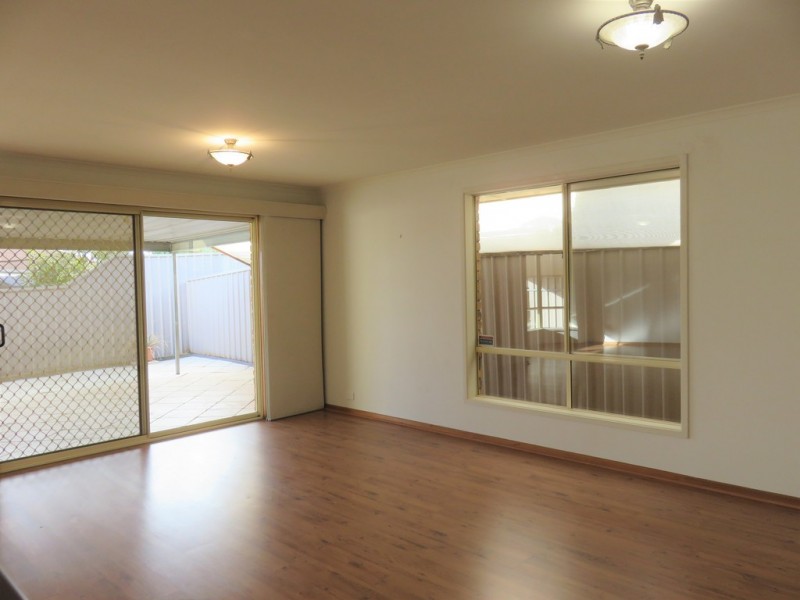 23 Thiele Cres, Evanston Park SA 5116