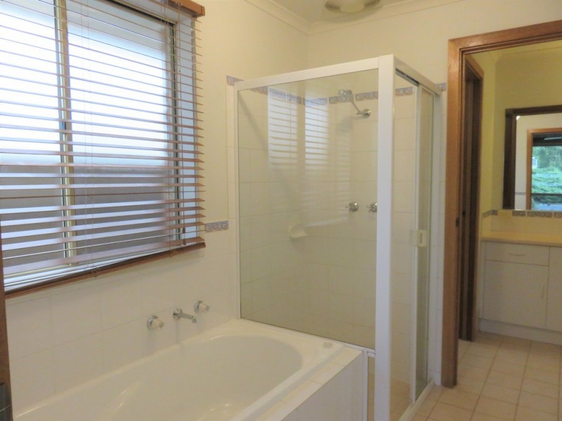 23 Thiele Cres, Evanston Park SA 5116