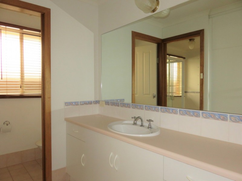 23 Thiele Cres, Evanston Park SA 5116