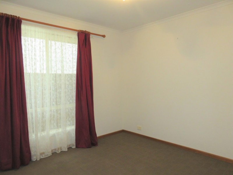 23 Thiele Cres, Evanston Park SA 5116