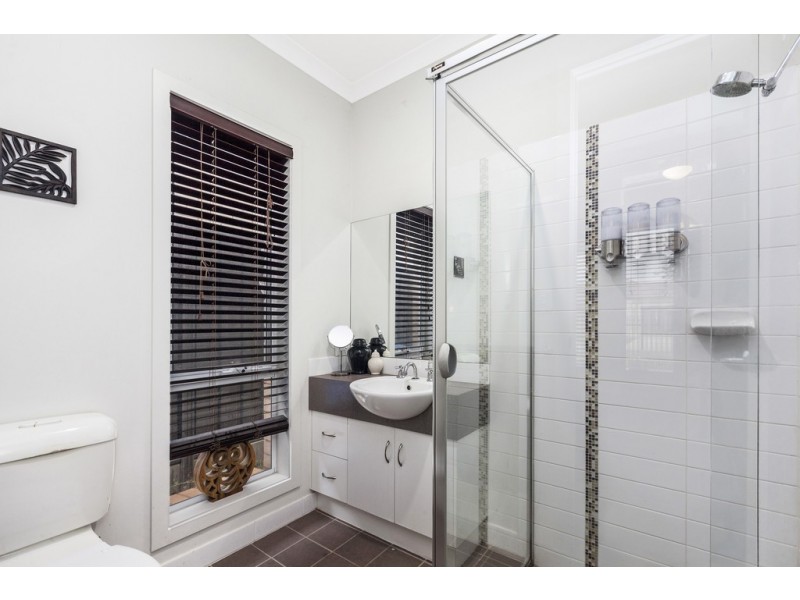 7 Lakeside Drive, Andrews Farm SA 5114