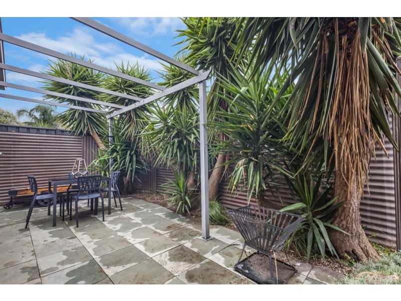 7 Lakeside Drive, Andrews Farm SA 5114