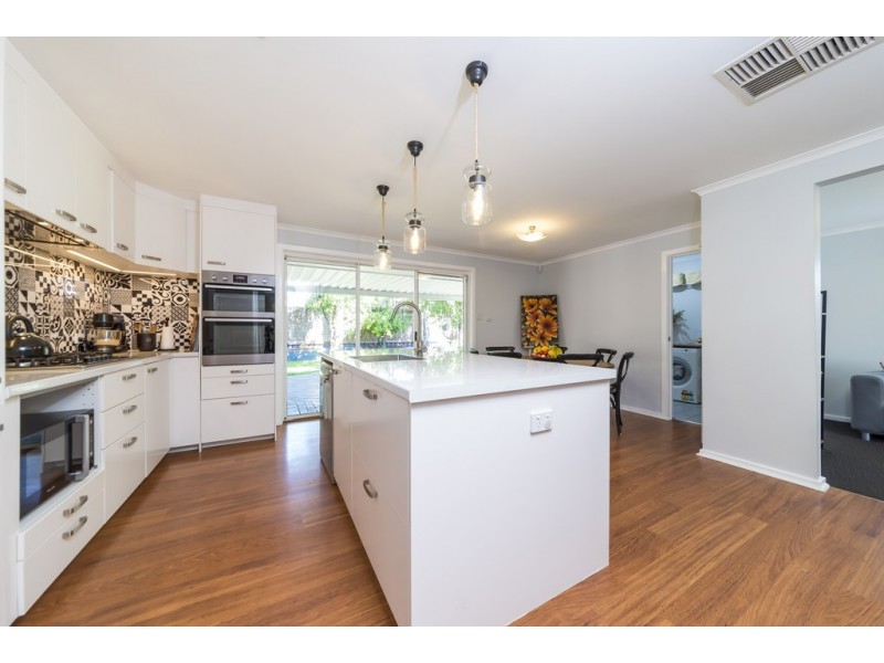 5 Rogash Court, Evanston Park SA 5116