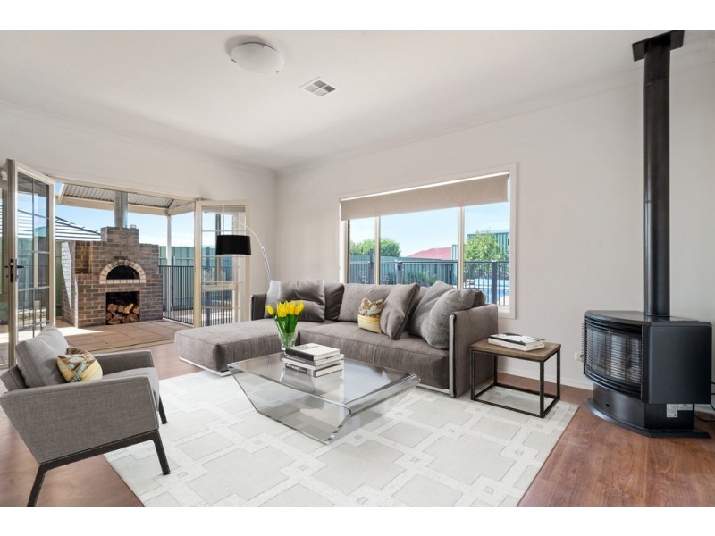 11 Selway Place, Evanston Park SA 5116