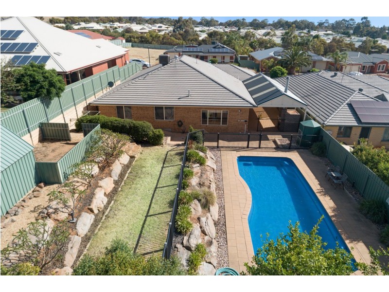11 Selway Place, Evanston Park SA 5116
