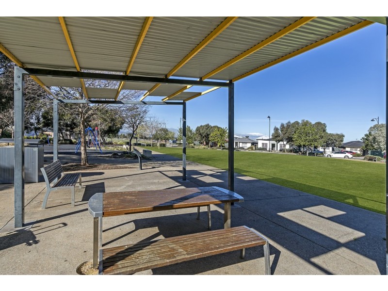 8 Eden Lane, Andrews Farm SA 5114