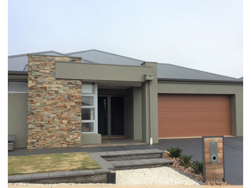 6 James Place, Gawler East SA 5118