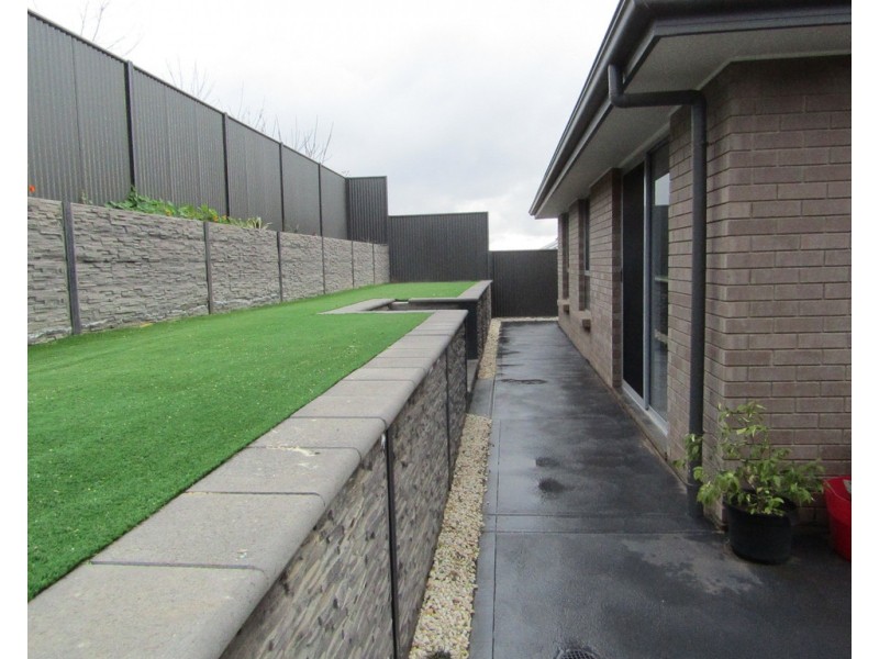 6 James Place, Gawler East SA 5118