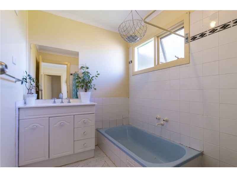 8 Old Mallala Road, Two Wells SA 5501