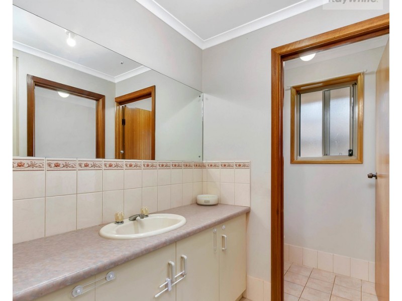 15 Holmes Street, Willaston SA 5118