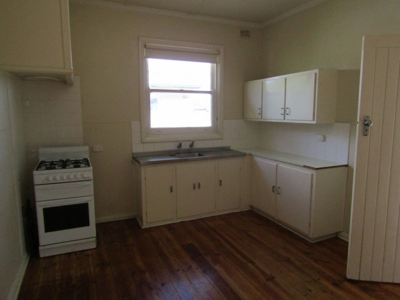 3 Murray Street, Riverton SA 5412