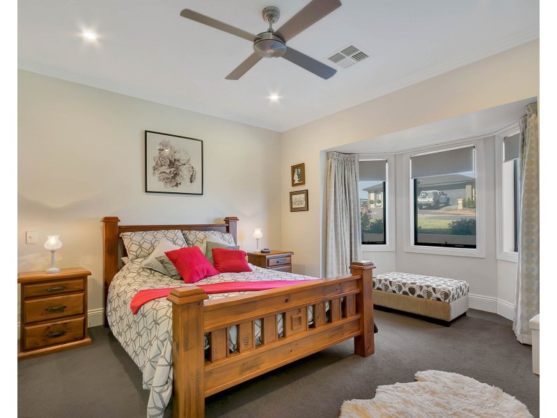 3 James Place, Gawler East SA 5118