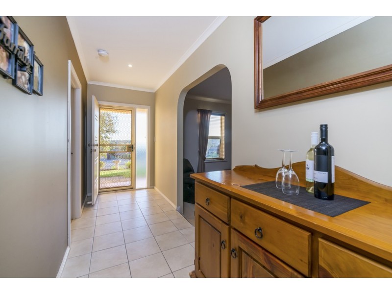 15 Teal Court, Hewett SA 5118