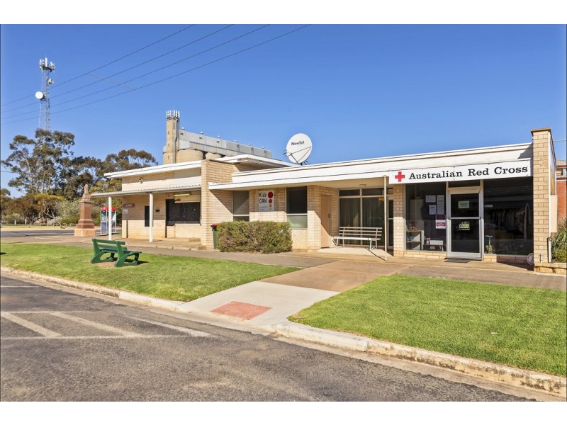 6 Main Street, Owen SA 5460