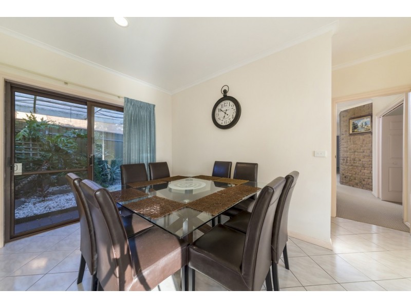 16 Bent Court, Wynn Vale SA 5127