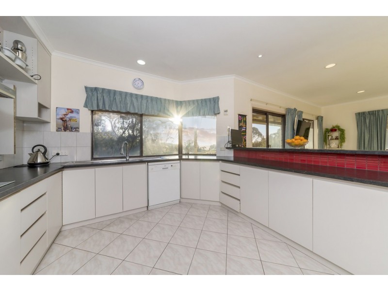 16 Bent Court, Wynn Vale SA 5127