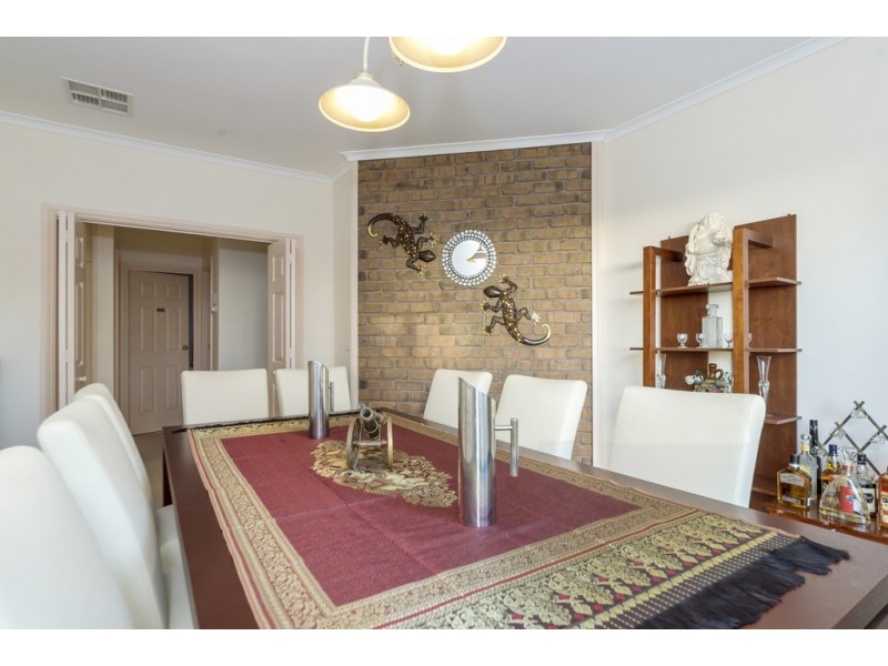 16 Bent Court, Wynn Vale SA 5127