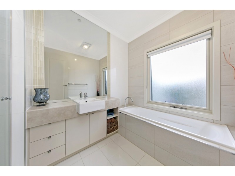 71 Swinden Crescent, Blakeview SA 5114