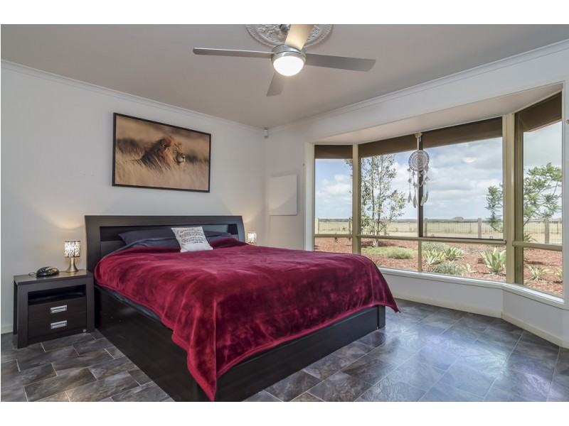 35 Cliff Road, Roseworthy SA 5371