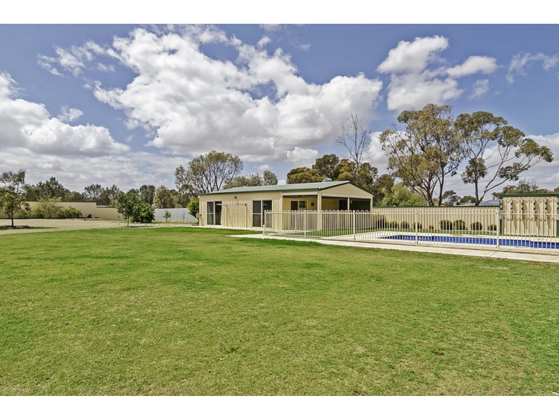 35 Cliff Road, Roseworthy SA 5371