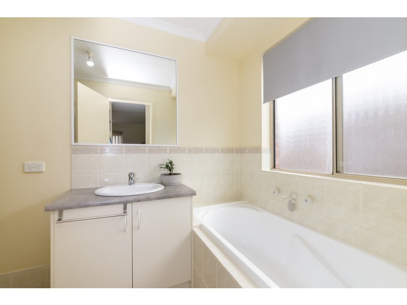 5 Creedon Close, Evanston Park SA 5116